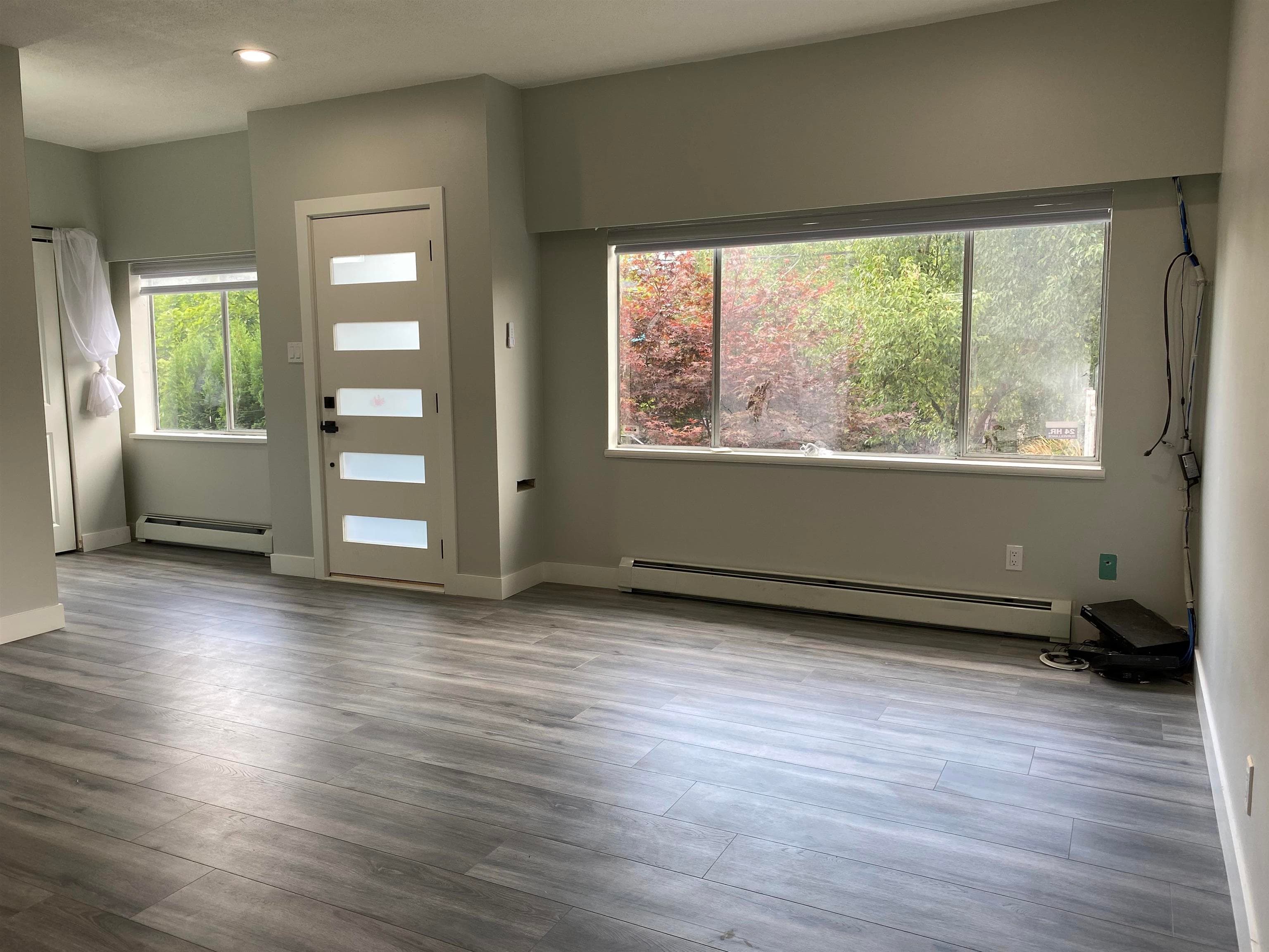 1 1628 KITCHENER STREET photo 1