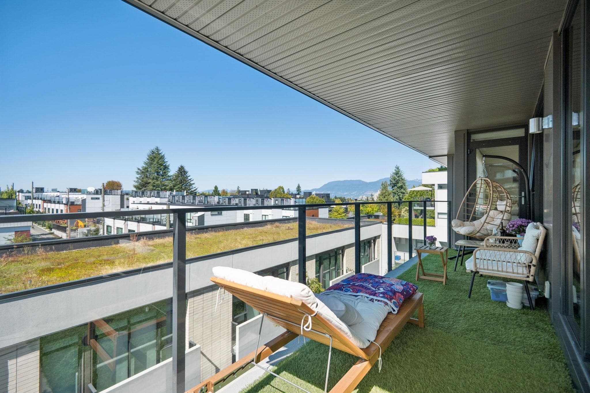 510 4427 Cambie Street photo 1